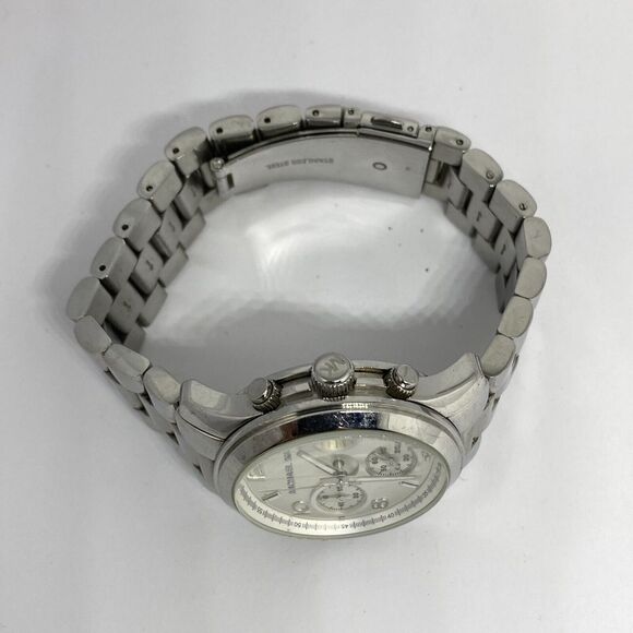 Michael Kors Runway MK5076 Women's Silver Stainless Steel Analog Dial Watch RQ44 - Picture 8 of 12